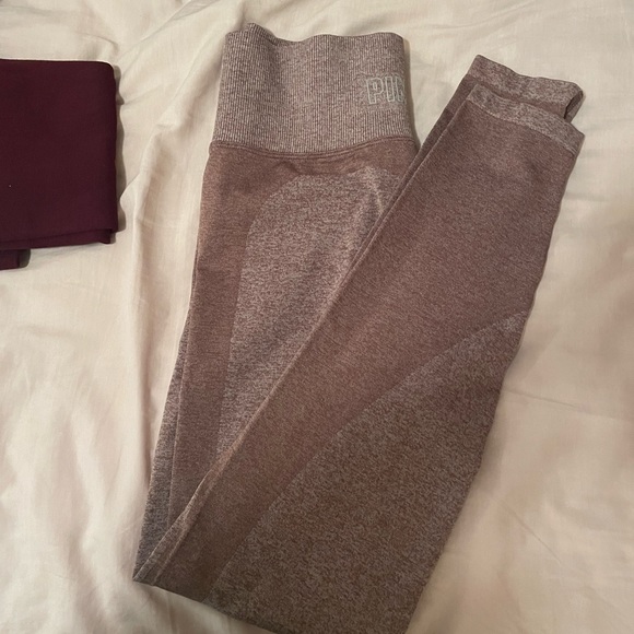 Victoria’s Secret workout out - Picture 1 of 1